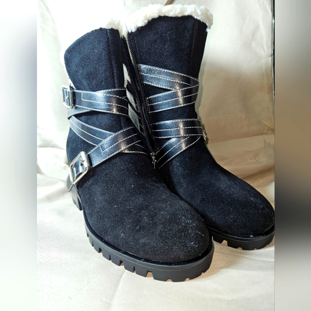 👢- NINE WEST Davyd Black Multi suede Buckle Strappy Zipper Faux Fur NIB